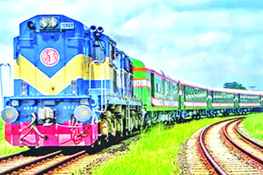 বাসের পর বাড়ানো হচ্ছে রেলের ভাড়া