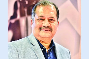জলবায়ু অভিবাসীদের উন্নয়ন প্রক্রিয়ায় অন্তর্ভুক্ত করতে হবে