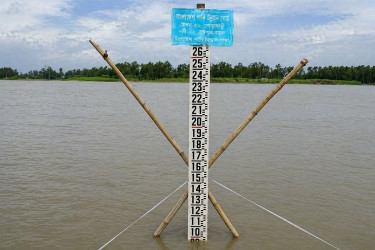 বিপৎসীমার ওপরে ৪ নদীর পানি, বন্যার শঙ্কা ৫ জেলায়