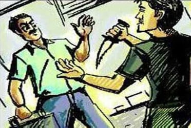নারায়ণগঞ্জে ছিনতাইকারী ধরতে গিয়ে কনস্টেবল আহত