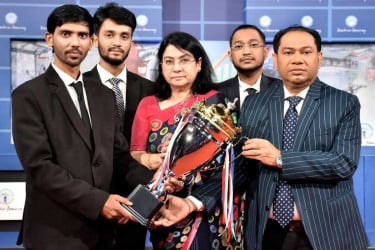 ‘ফ্যামিলি কার্ড-কৃষক কার্ড কর্মসূচি আশাব্যঞ্জক পদক্ষেপ’