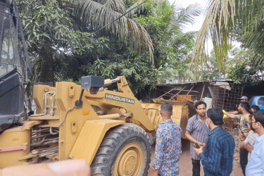 চাঁদপুর-কুমিল্লা আঞ্চলিক সড়কের দুই পাশে উচ্ছেদ অভিযান শুরু