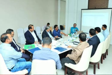 হামজাদের নতুন কোচ খোঁজে সংক্ষিপ্ত তালিকা ১০ জনে