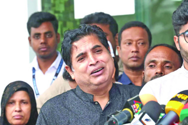 দাদা-দাদির কবরের পাশে শায়িত লিমন