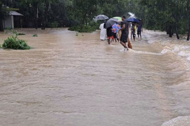 ৯ নদীর পানি বিপৎসীমার ওপরে, বন্যা পরিস্থিতির অবনতি
