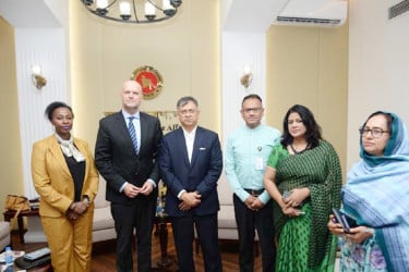 রোহিঙ্গা ইস্যুতে জাতিসংঘ-ইউএনএইচসিআরকে জোরালো ভূমিকা পালনের আহ্বান স্বরাষ্ট্রমন্ত্রীর
