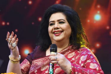 মৃত্যুর গুজব উড়িয়ে দিলেন রুনা লায়লা