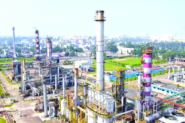 উৎপাদনে ফিরছে ইস্টার্ন রিফাইনারি
