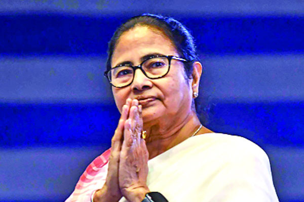 মমতার ৩৫ মন্ত্রীর ২২ জনই পরাজিত