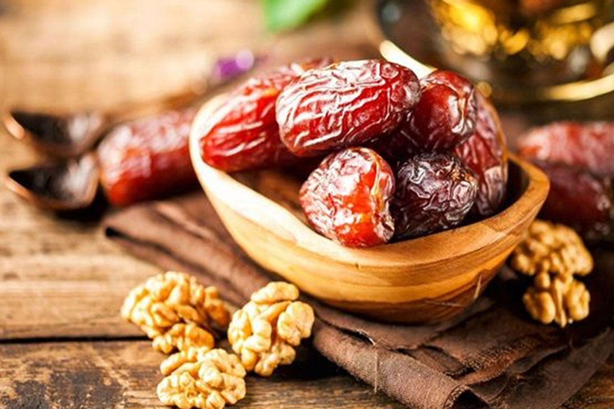 সকালে খালি পেটে খেজুর খাওয়ার উপকারিতা