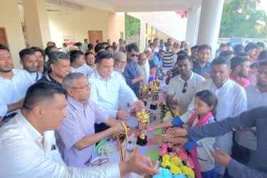 ‘সুস্থ ও মেধাবী প্রজন্ম গড়ে তুলতে খেলাধুলার বিকল্প নেই’