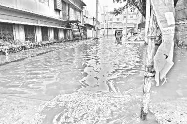 বিসিকে জলাবদ্ধতা ব্যাহত উৎপাদন