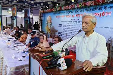 রবীন্দ্রনাথ বাংলা সাহিত্যের সূর্যকিরণ: সংস্কৃতি মন্ত্রী
