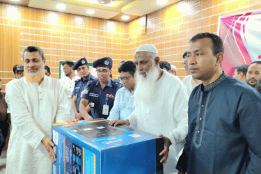 কৃষকদের হাতে পর্যায়ক্রমে আধুনিক যন্ত্রপাতি পৌঁছে দেওয়া হবে: ধর্মমন্ত্রী