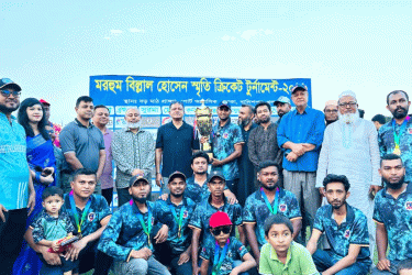 মোংলায় বেল্লাল হোসেন স্মৃতি ক্রিকেটের শিরোপা জিতল কর্ণফুলী