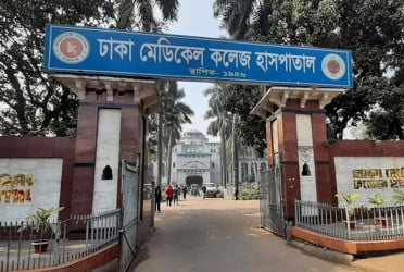 কামরাঙ্গীরচরে ছিনতাইকারীর হামলায় রিকশাচালক আহত