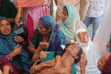গাজীপুরে একই পরিবারের ৫ জনকে হত্যার ঘটনায় গ্রামের বাড়িতে শোকের মাতম