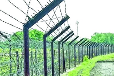 গুলিতে নিহত দুই বাংলাদেশির মরদেহ ফেরত দিল বিএসএফ