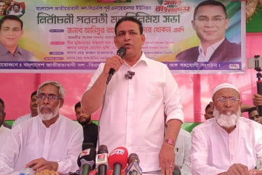 ‘কেউ কেউ জুলাই আন্দোলনের খুনিদের বিচার না চেয়ে সরকার পদত্যাগের মিছিল করছে’