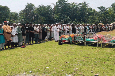 গাজীপুরে নিহত একই পরিবারের পাঁচজনের দাফন গোপালগঞ্জে সম্পন্ন