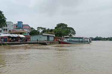 সিলেটের দুই নদীর পানি এখনো বিপদসীমার ওপরে