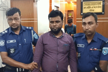 গাইবান্ধায় দুদকের পরিচয়ে প্রতারণা, আটক ১