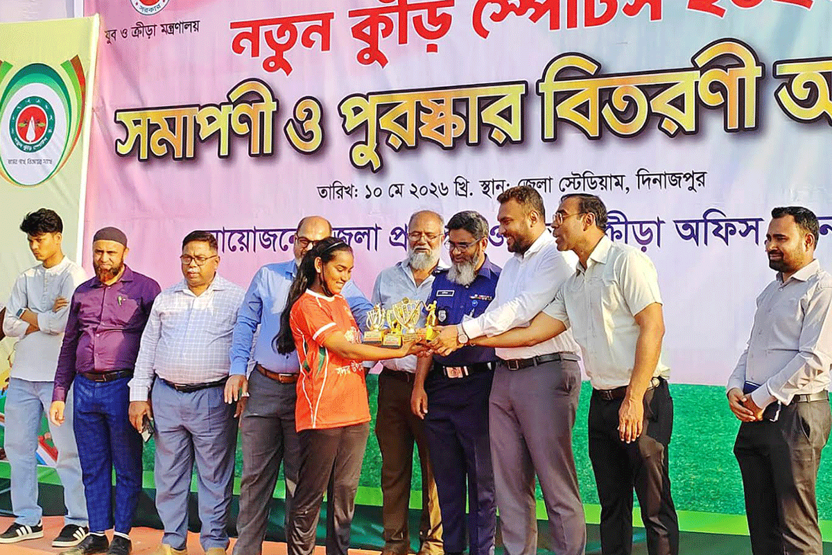 দিনাজপুরে ‘নতুন কুঁড়ি স্পোর্টসে’ ব্যাটে-বলে ঝড়, ৪ ট্রফি জিতলেন জান্নাত