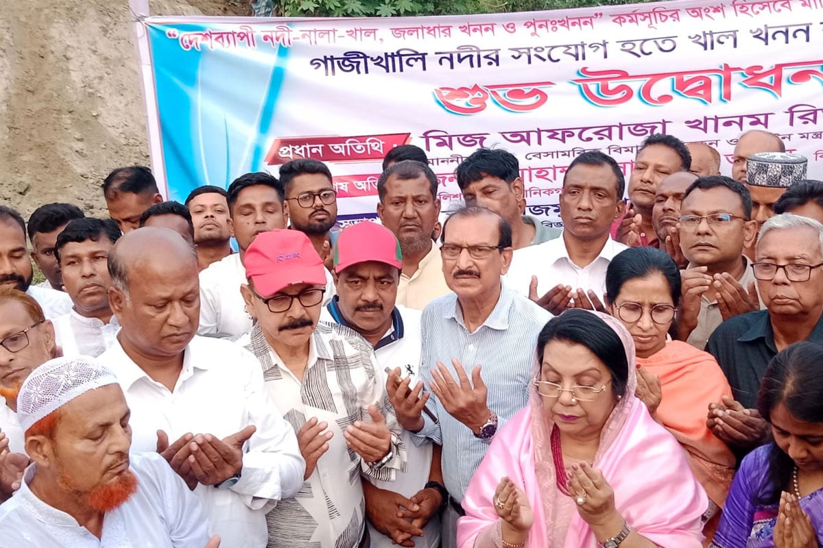 মাদক, সন্ত্রাস ও চাঁদাবাজদের বিরুদ্ধে কঠোর ব্যবস্থা নেওয়ার নির্দেশ