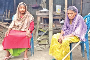 মা দিবসে বৃদ্ধাশ্রমে থাকা মায়েদের দীর্ঘশ্বাস
