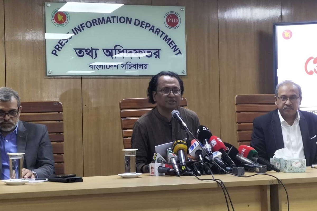 যুক্তরাষ্ট্রের সঙ্গে বাণিজ্য চুক্তি বাতিল নয়, পুনর্মূল্যায়ন হবে : তথ্য উপদেষ্টা