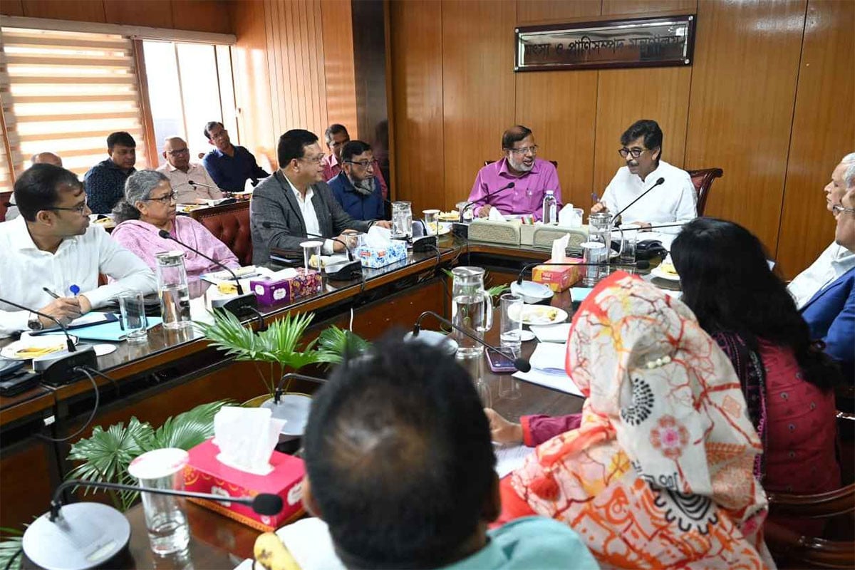 সরকারি কর্মসূচি বাস্তবায়নে স্বচ্ছতা নিশ্চিতের নির্দেশ কৃষিমন্ত্রীর