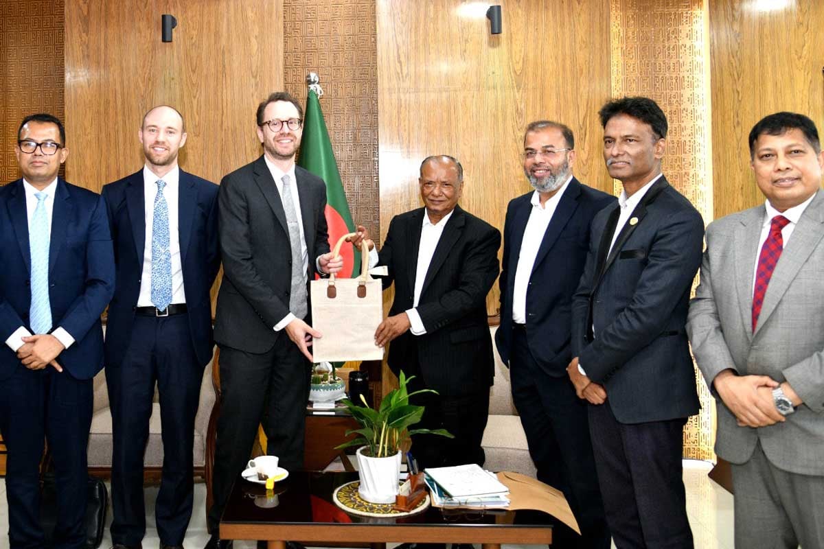 পরিবেশমন্ত্রীর সঙ্গে ব্রিটিশ উপ-হাইকমিশনারের সৌজন্য সাক্ষাৎ