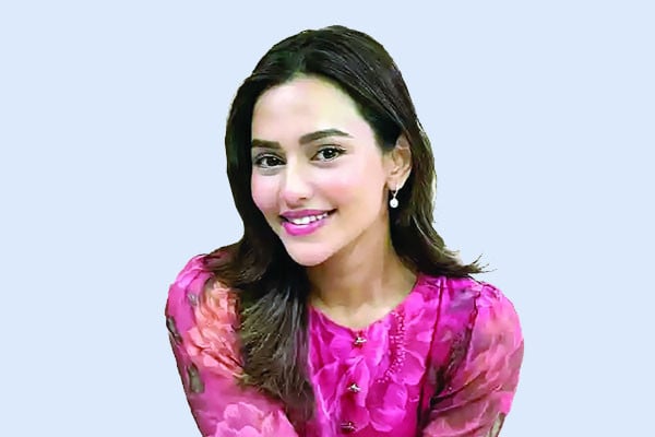 সেরা কাজে নুসরাত ফারিয়া