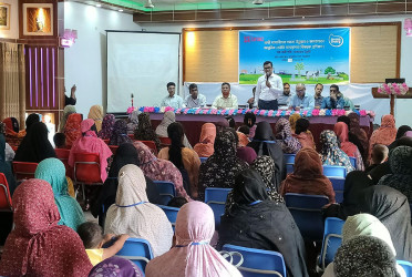 ঠাকুরগাঁওয়ে নারী খামারিদের প্রশিক্ষণ