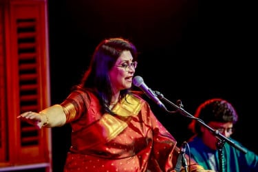 রবীন্দ্রজয়ন্তী উপলক্ষে সিডনিতে রেজওয়ানা চৌধুরী বন্যার কনসার্ট