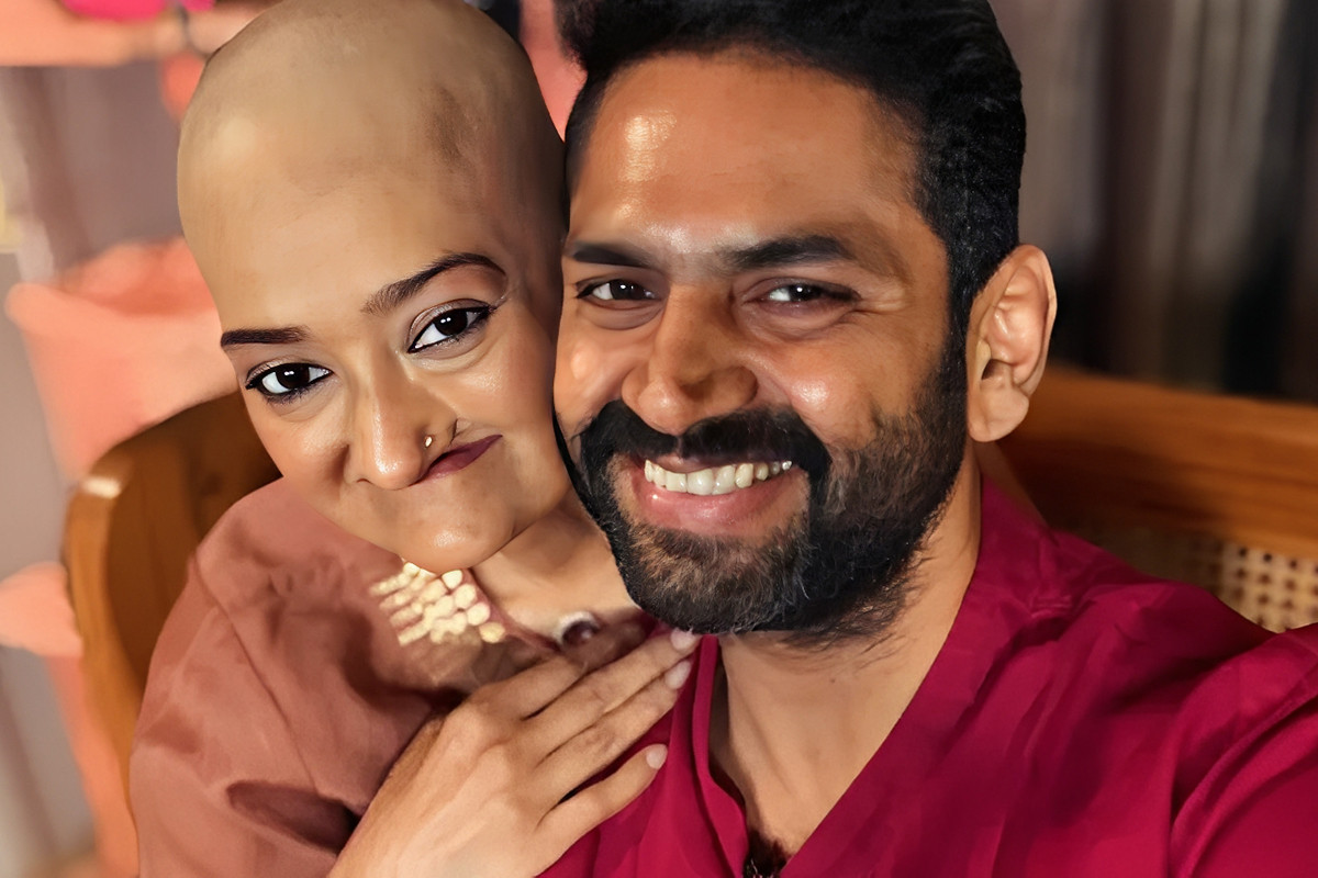 ষষ্ঠবার ক্যানসার আক্রান্ত স্ত্রী, ছায়া হয়ে আছেন বাস্তবের ‘ফ্যামিলি ম্যান’ শারিব
