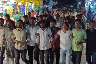 মোংলায় ছাত্রদলের আনন্দ মিছিল