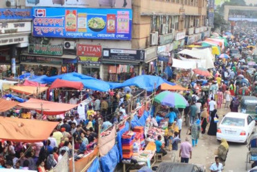 ফুটপাতের ব্যবসা নগরে বাড়াবে চাপ