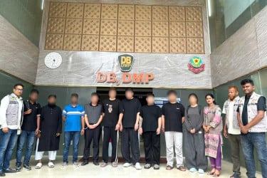 ৬ চীনা নাগ‌রিকসহ অনলাইন জুয়া চক্রের ৯ সদস্য গ্রেফতার
