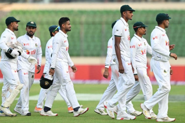 দ্বিতীয় টেস্টে পরিবর্তন আনল বাংলাদেশ