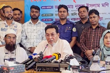 চেতনা বিক্রি করতে করতে আমরা নিজেরাই বিক্রি হয়ে গেছি: চিফ হুইপ