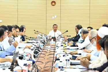 যানজট নিরসন ও ট্রাফিক ব্যবস্থাপনা আধুনিকায়নে প্রধানমন্ত্রীর সভা
