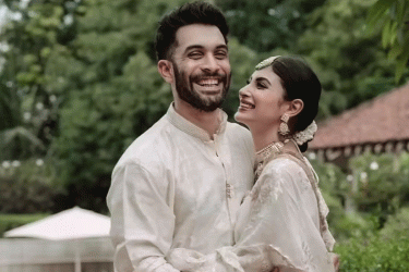 বিচ্ছেদের ঘোষণা দিলেন মৌনি রায়