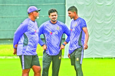আলোচনায় সিলেটের ‘সবুজ উইকেট’