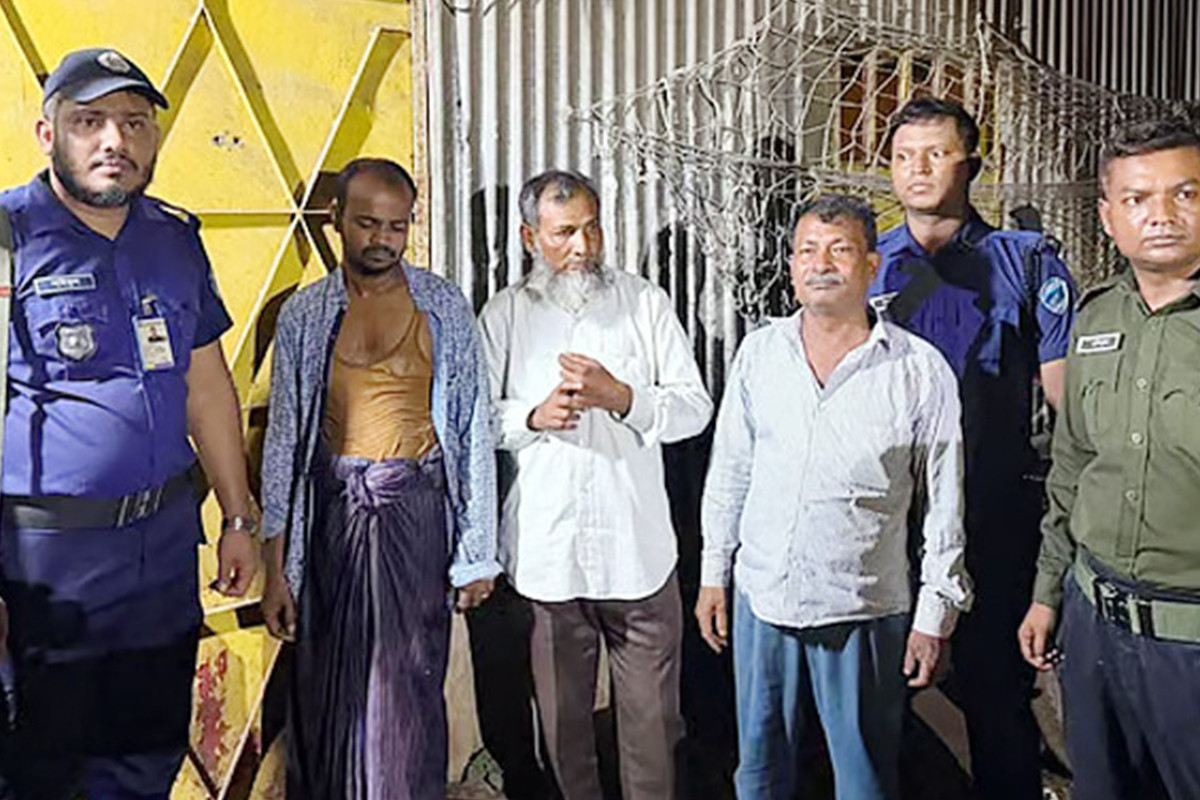 শিশুর গয়না নিয়ে জুয়ার আসরে বাবা, গ্রেফতার ৩