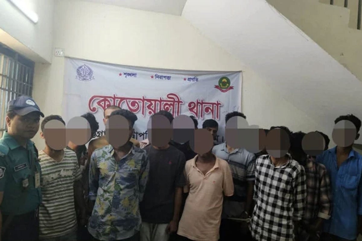 জানাজা শেষে ‘জয় বাংলা স্লোগান’, আওয়ামী লীগের ১৯ নেতাকর্মী গ্রেফতার