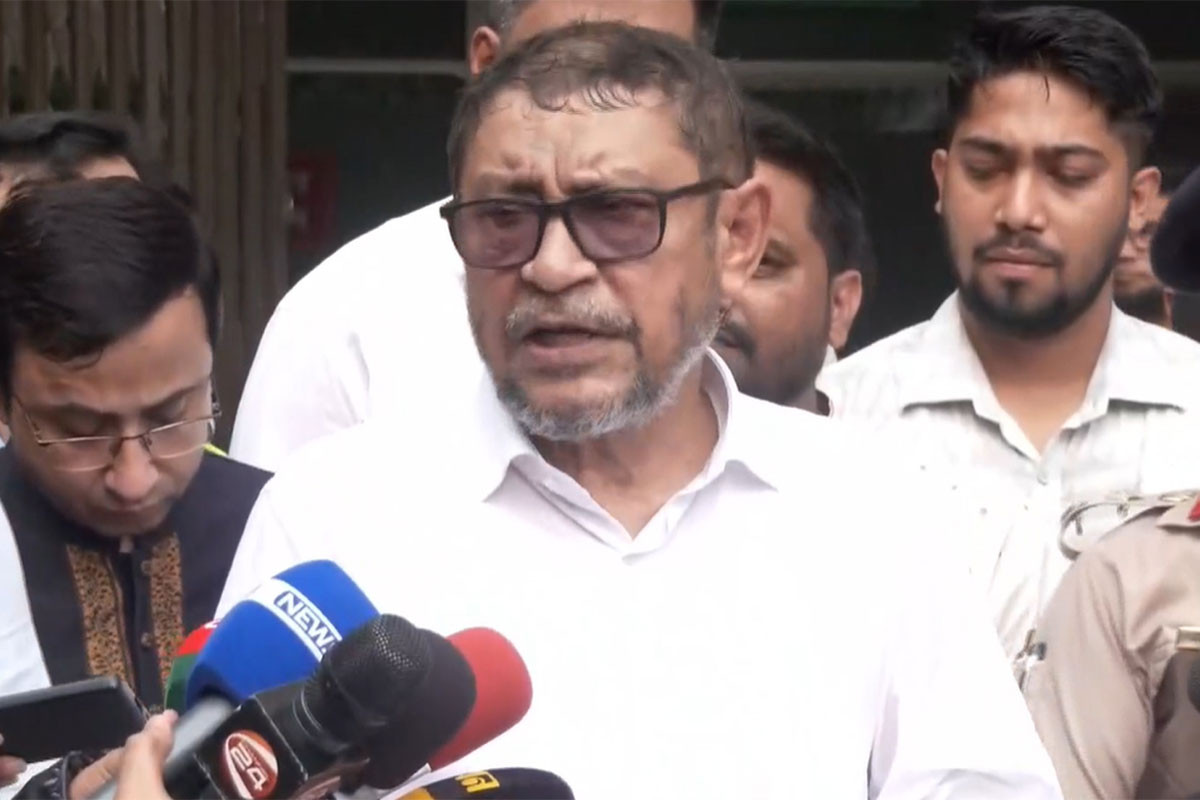 দালালের দৌরাত্ম্য ঠেকাতে নিয়মিত তদারকি করা হচ্ছে: স্বাস্থ্যমন্ত্রী