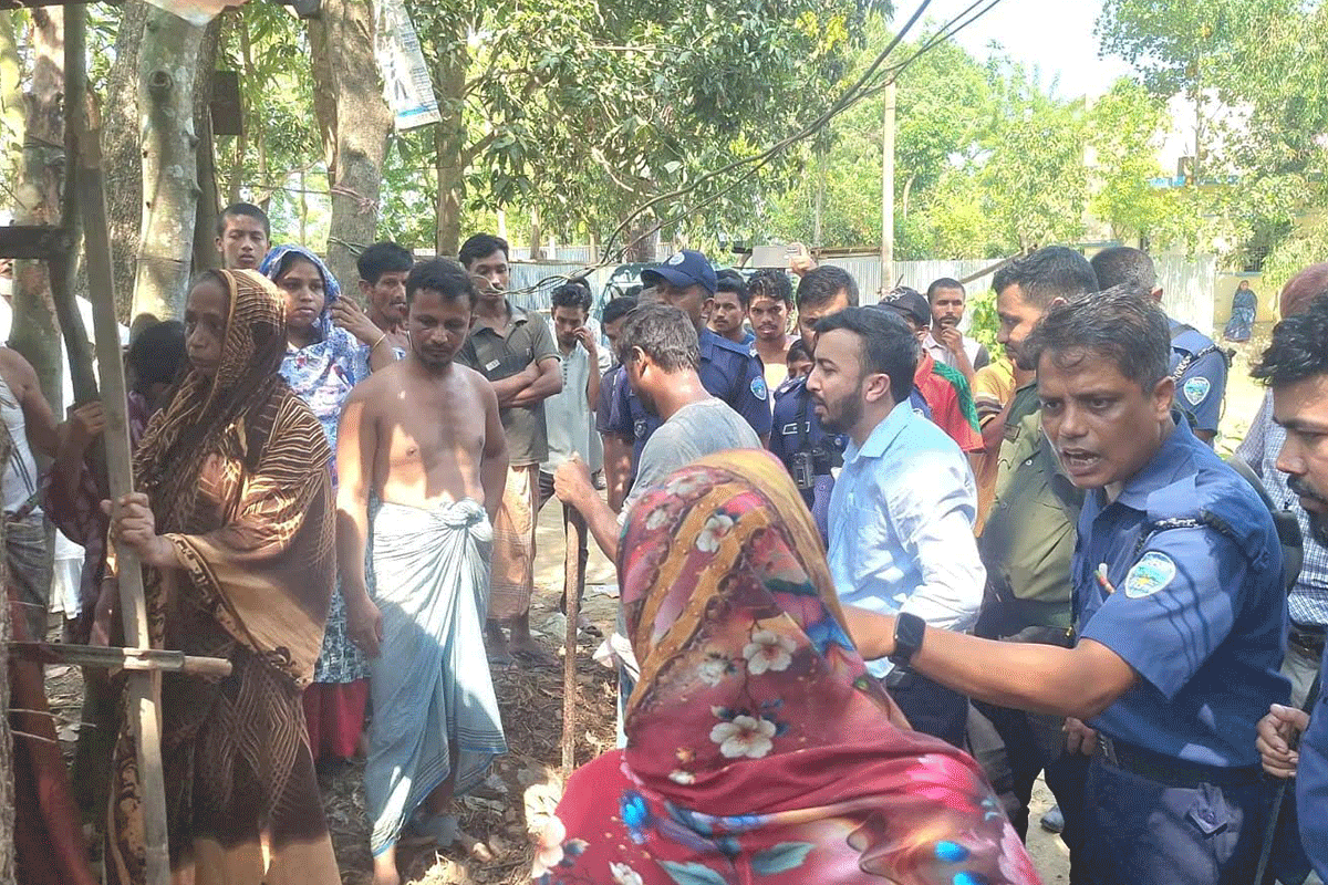 ফটিকছড়িতে ২০ লাখ টাকা মূল্যের সরকারি খাস জমি উদ্ধার