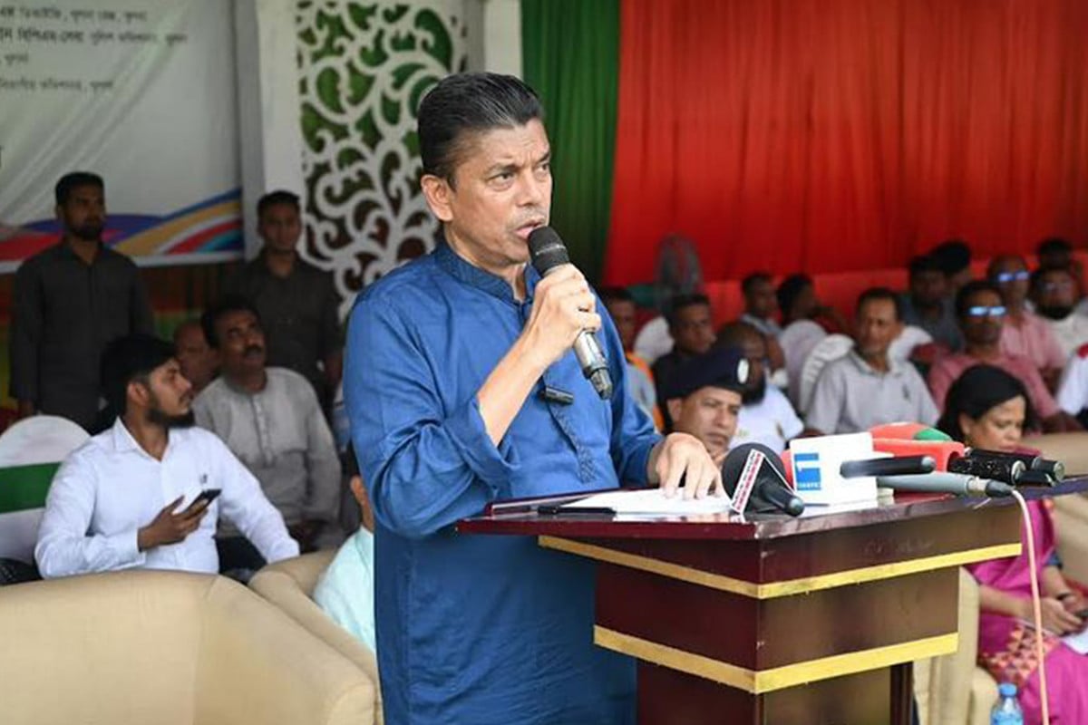 তরুণদের হাতে লাল-সবুজের পতাকা দেখতে চাই : হুইপ বকুল