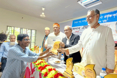ব্রাহ্মণবাড়িয়ায় কৃতী শিক্ষার্থীদের বৃত্তি ও সংবর্ধনা প্রদান